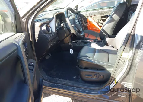 2013 Toyota Rav4 Limited z USA, uszkodzony, nr VIN 2T3DFREVXDW064153